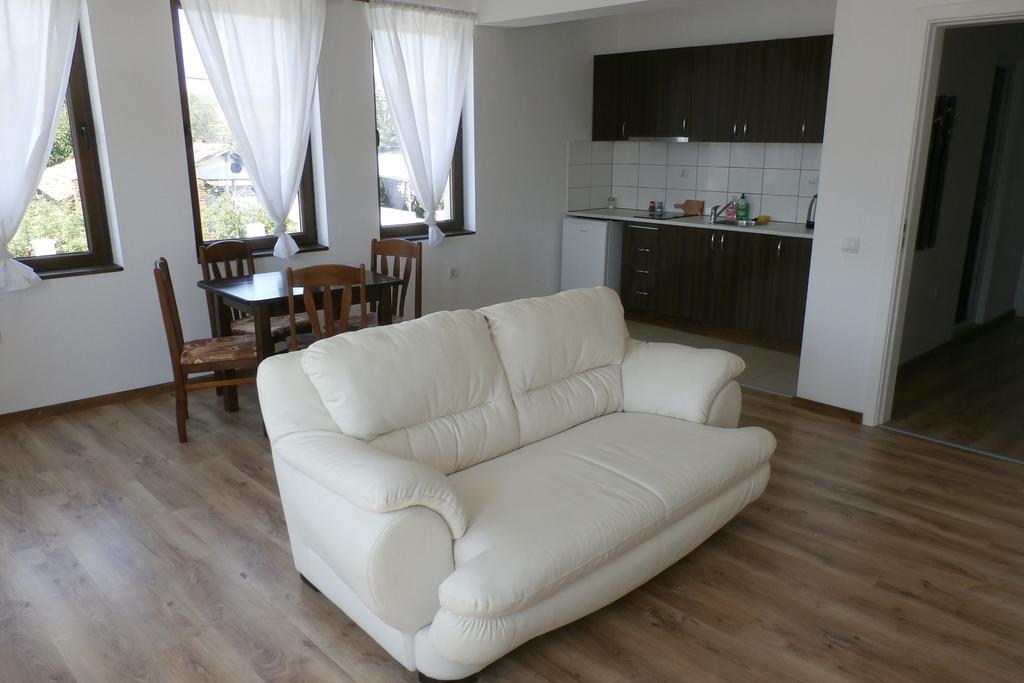 Aleksandrovo Apartments 外观 照片
