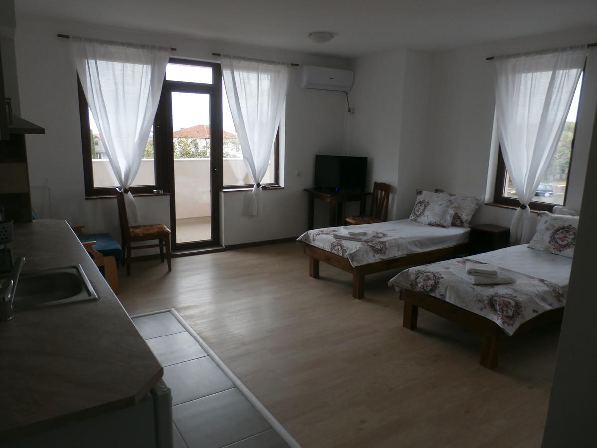 Aleksandrovo Apartments 外观 照片